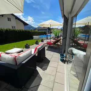 Modernes Alpenapartment Mit Sauna Wintergarten Und Pool Apartment