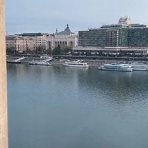 Apartment Engel View