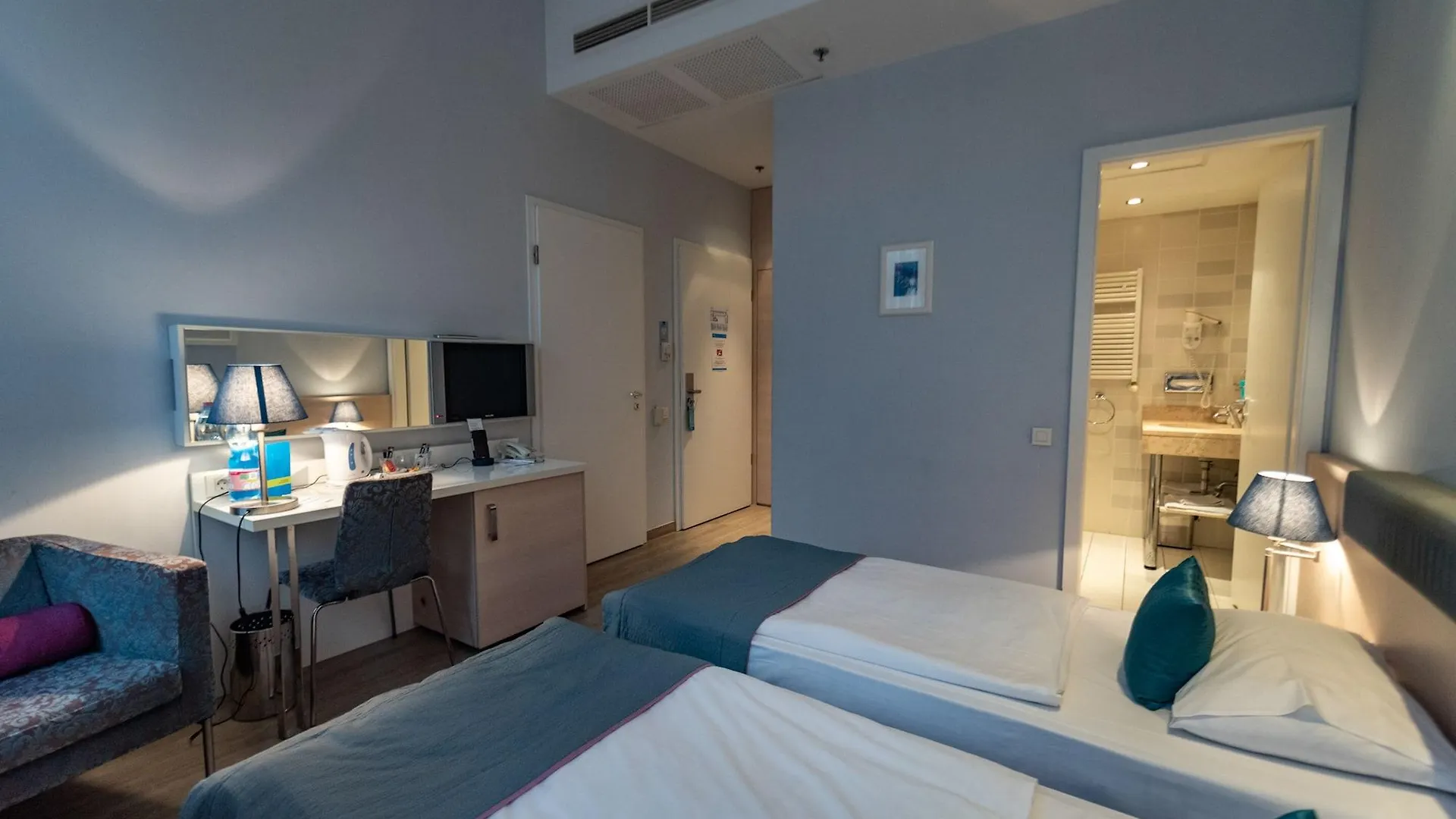 Atrium Fashion Hotel Budapest 4*,
